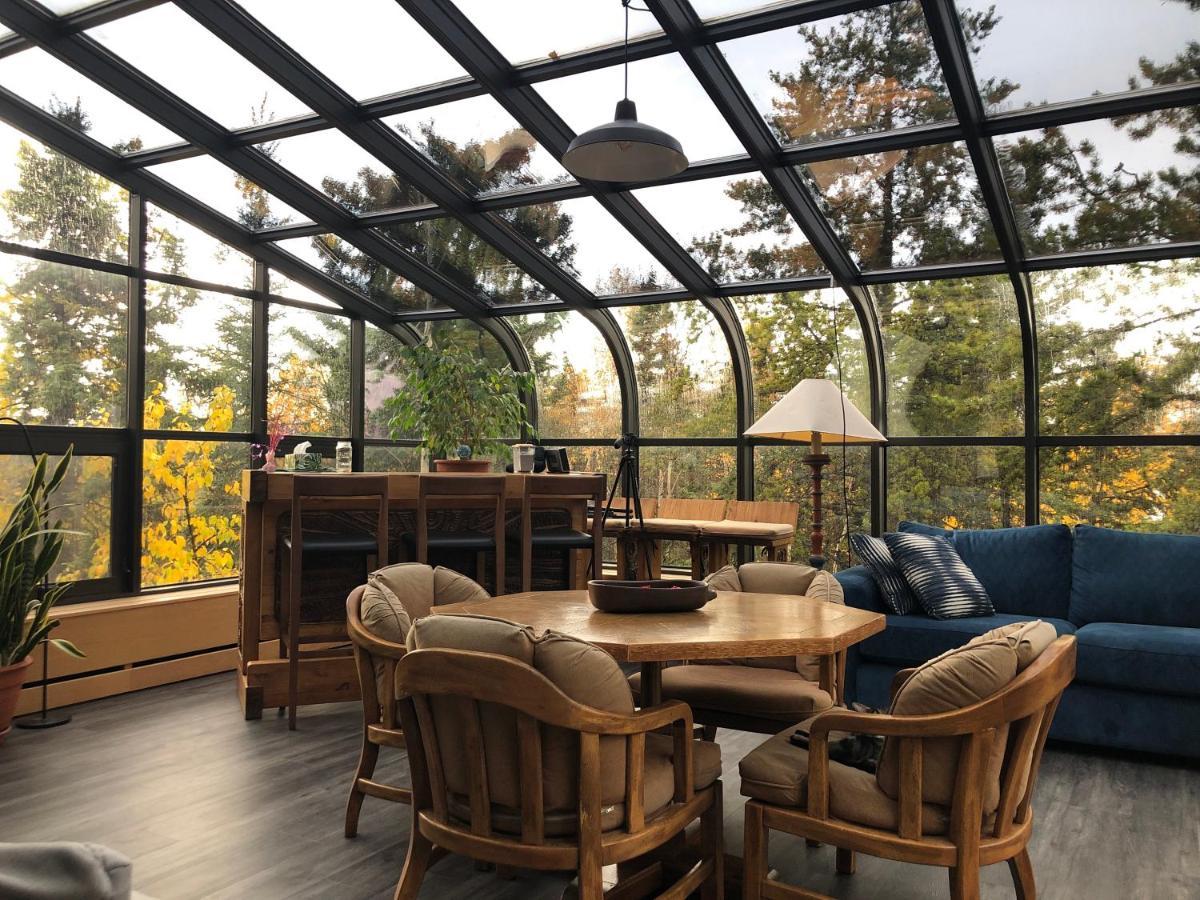 Bed and Breakfast 好丘。Hacho House Єллоунайф Екстер'єр фото