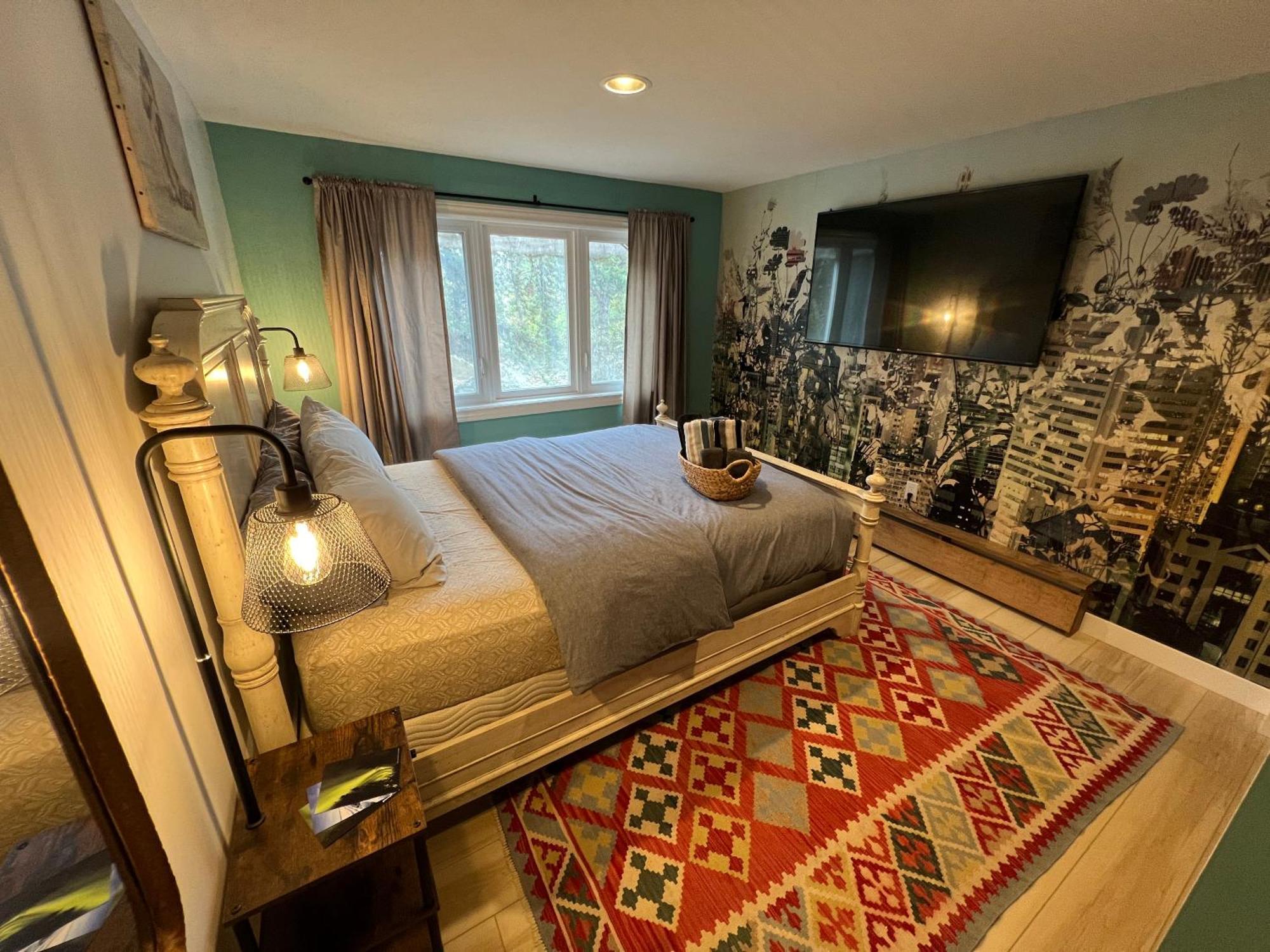Bed and Breakfast 好丘。Hacho House Єллоунайф Екстер'єр фото